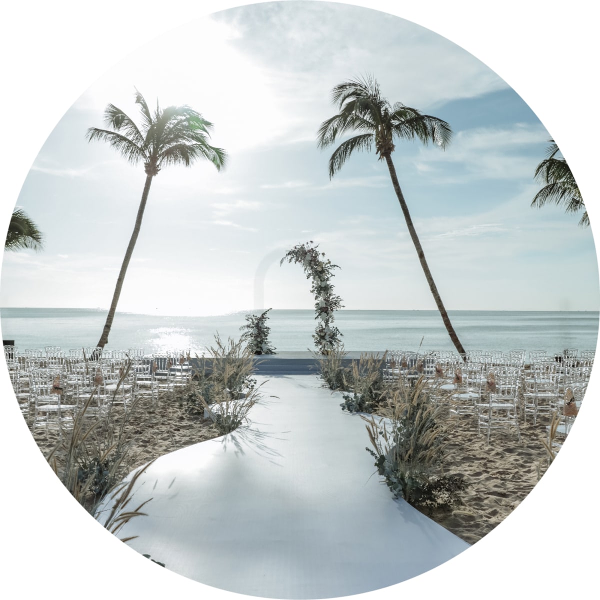 https://imageproxy.hieunguyen.dev/api/images/dfgbpib38/image/upload/w_1200%2Cf_auto/wp-content/uploads/2021/07/phuquoc-02.jpg